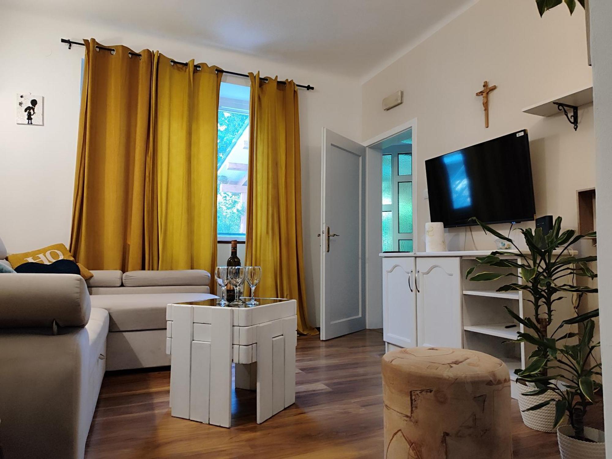 Apartman Daniel With Free Parking Mundanije Экстерьер фото