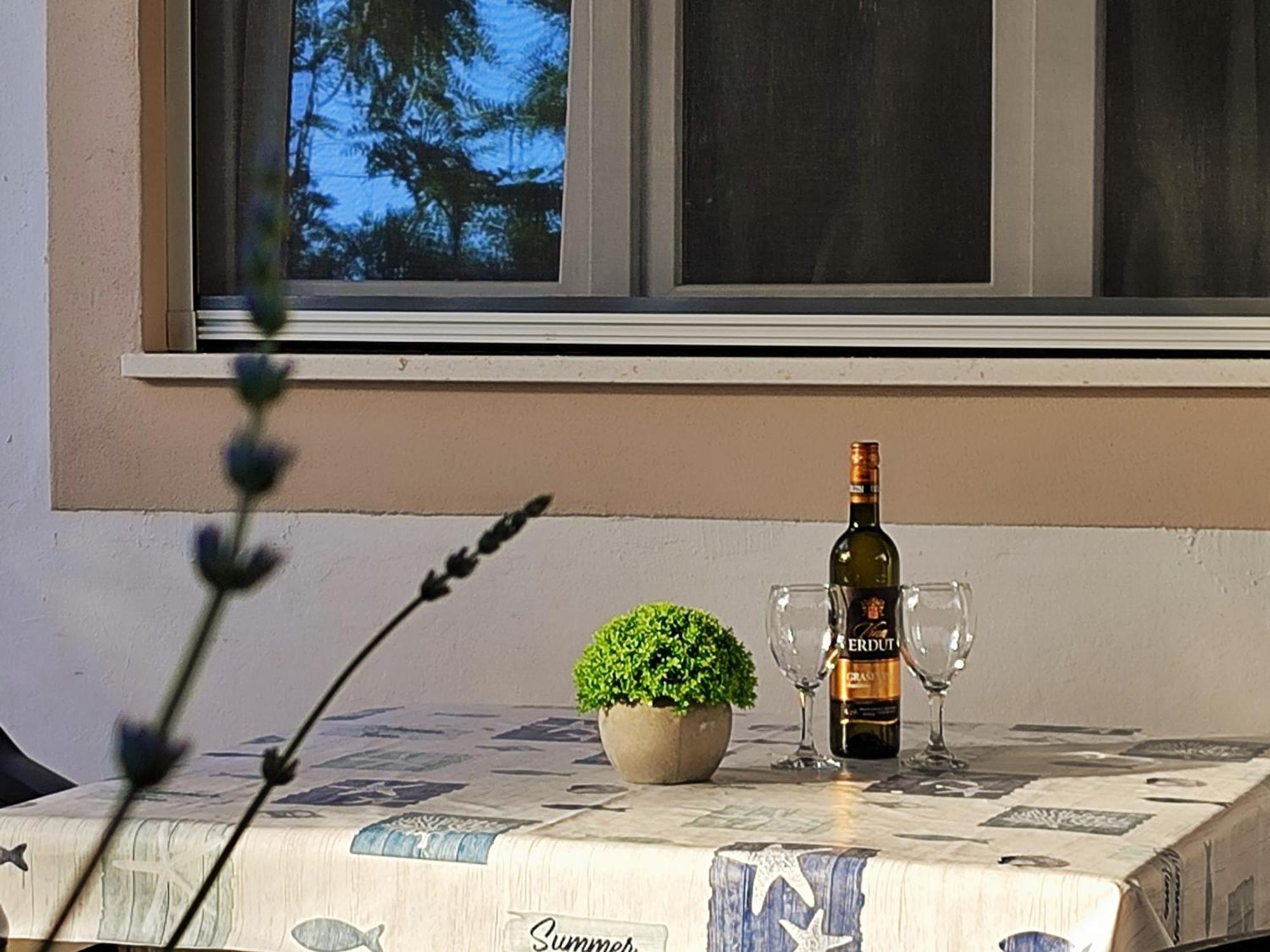 Apartman Daniel With Free Parking Mundanije Экстерьер фото