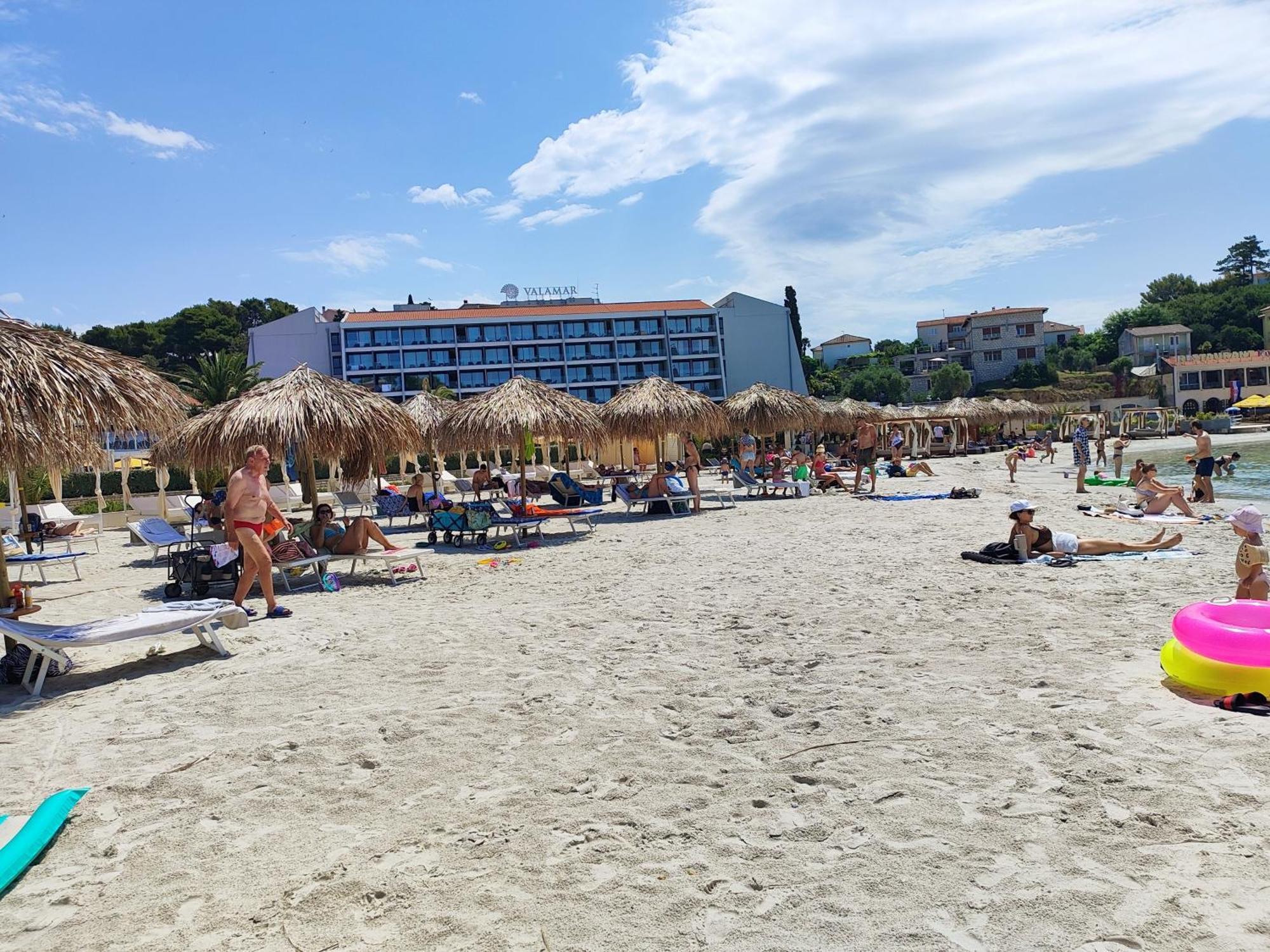 Apartman Daniel With Free Parking Mundanije Экстерьер фото